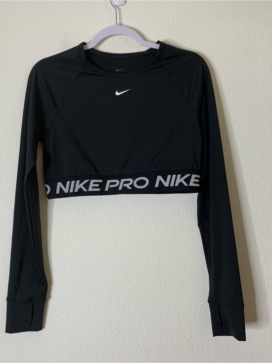 Nike Tops - Nike pro womens cropped long sleeve Top L